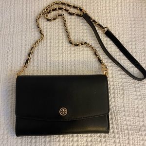 Tory Burch black crossbody bag with gold chain super cute